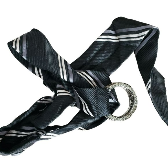 EXPRESS SIZE Small Silk 1.5 INCH WIDE BELT BLACK & WHITE STRIPE WOMEN'S‎ - Picture 1 of 5